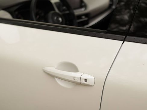 Used 2021 Nissan Rogue SV FWD image 31