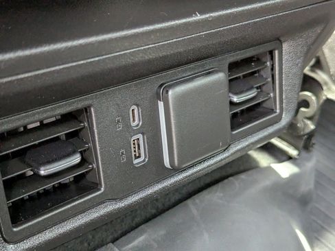 Used 2022 Chevrolet Silverado 1500 RST w/ Z71 Off-Road Package image 24