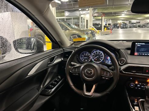 Used 2018 MAZDA CX-9 Touring AWD/4WD image 26