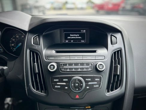 Used 2016 Ford Focus SE image 16