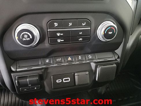 Used 2025 GMC Sierra 3500 Pro w/ Convenience Package AWD/4WD image 15