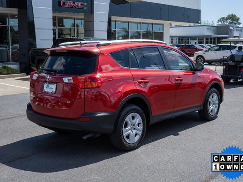 Used 2015 Toyota RAV4 LE image 3