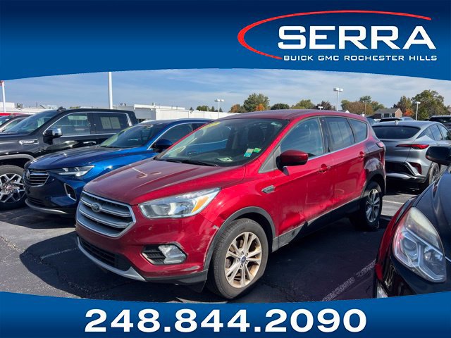 Used 2017 Ford Escape SE FWD image 1