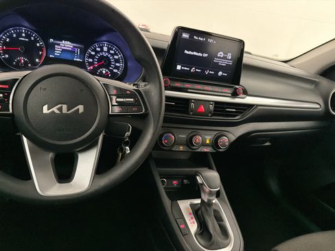 Used 2023 Kia Forte LXS w/ LXS Technology Package FWD image 18