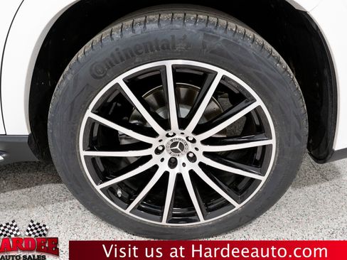 Used 2025 Mercedes-Benz GLS 450 4MATIC image 10