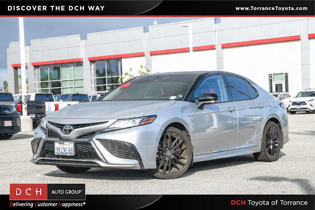 Used 2024 Toyota Camry XSE FWD image 1