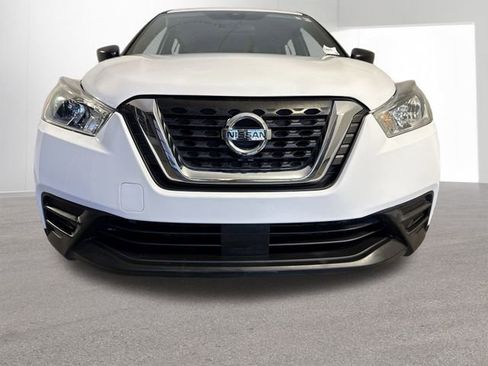 Used 2020 Nissan Kicks S image 25