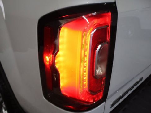 Used 2017 GMC Sierra 1500 SLT image 26