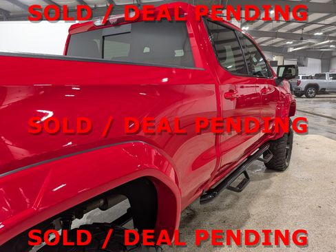 Used 2021 GMC Sierra 1500 AT4 w/ AT4 Value Package image 3
