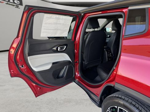 New 2026 Jeep Compass Limited AWD/4WD image 7