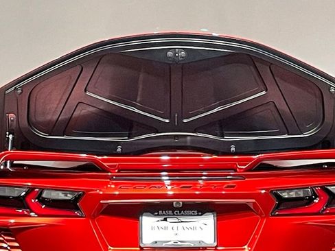 Used 2021 Chevrolet Corvette Stingray w/ Z51 Performance Package image 33