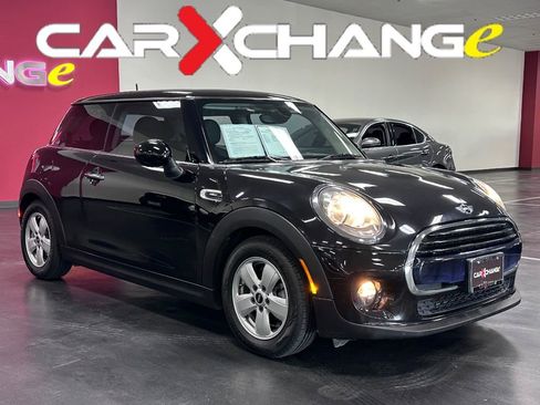 Used 2016 MINI Cooper 2-Door Hardtop image 1
