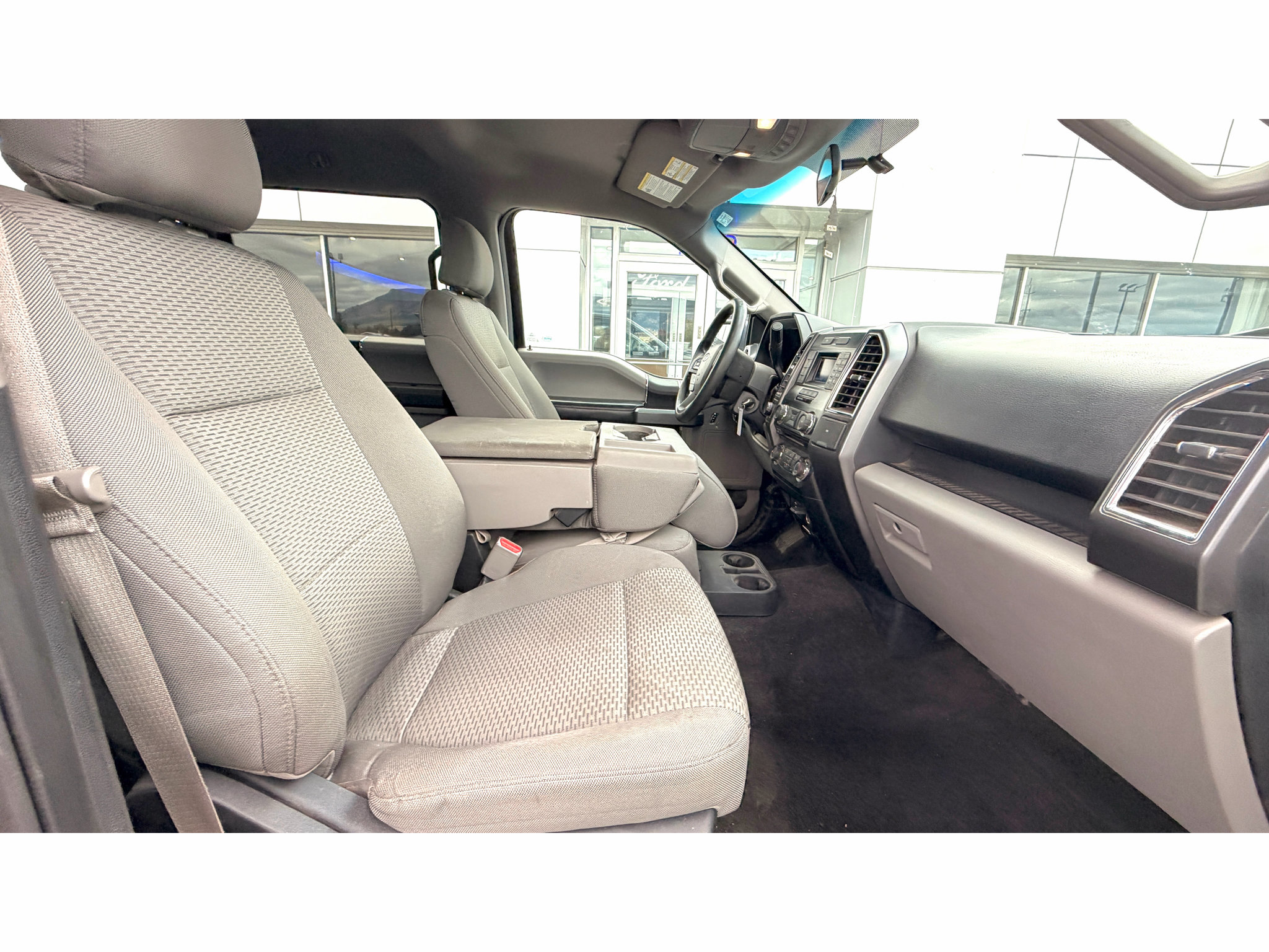 Used 2016 Ford F150 XLT AWD/4WD image 10