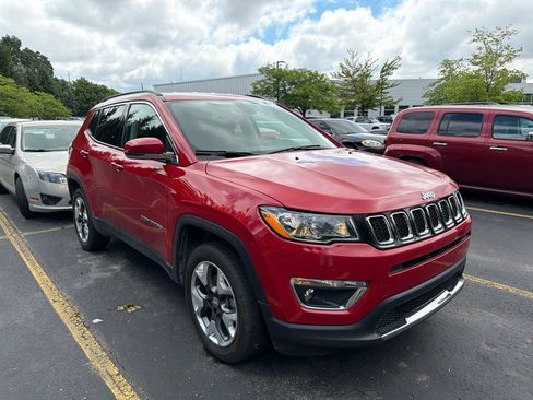Used 2019 Jeep Compass Limited AWD/4WD image 1