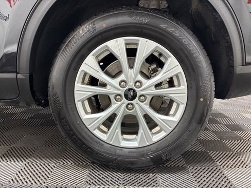 Used 2025 Ford Escape Active AWD/4WD image 18