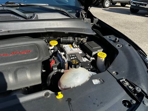 Used 2022 Jeep Compass Latitude image 23