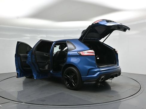 Certified 2019 Ford Edge ST w/ Equipment Group 401A AWD/4WD image 37