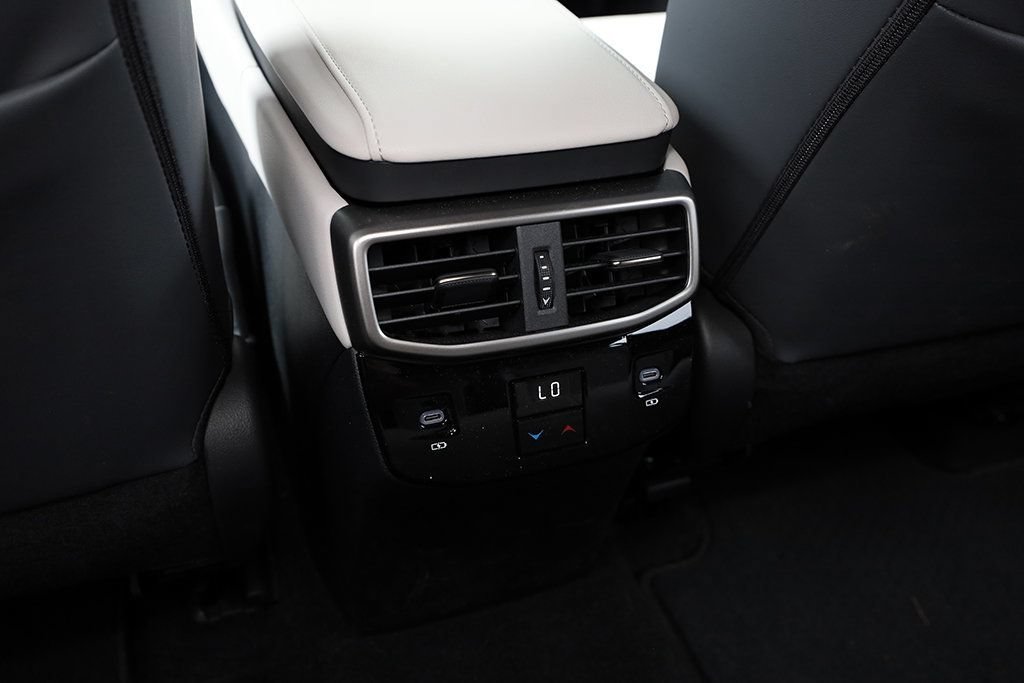 Used 2024 Lexus RX 350 Premium Plus w/ Accessory Package (Z1) FWD image 15