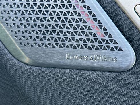 Used 2023 BMW iX M60 image 20