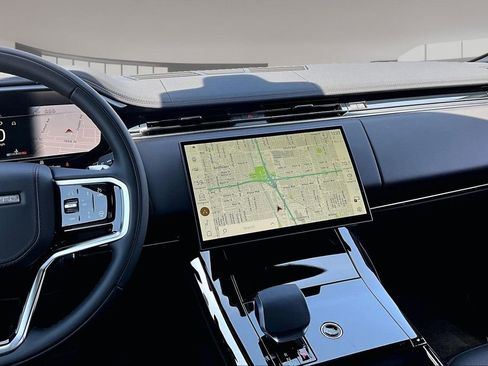 New 2026 Land Rover Range Rover Sport SE AWD/4WD image 6