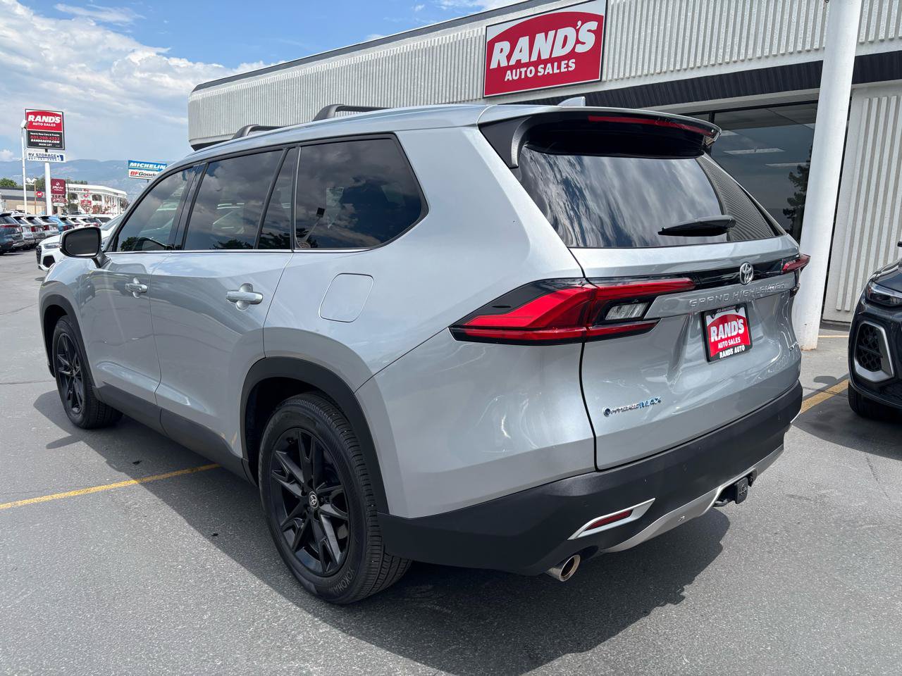 Used 2024 Toyota Grand Highlander AWD Hybrid image 9