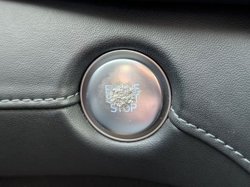 Used 2022 Hyundai Santa Fe Limited image 30