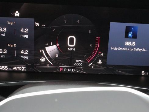 New 2025 GMC Canyon Elevation w/ Convenience Package image 24