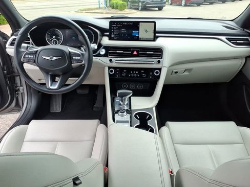 Used 2024 Genesis G70 2.5T RWD image 8