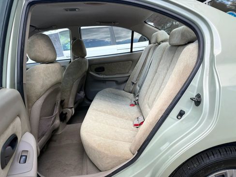 Used 2003 Hyundai Elantra GLS FWD image 17