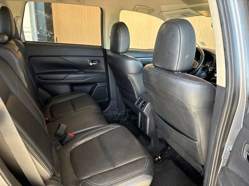 Used 2020 Mitsubishi Outlander SEL AWD/4WD image 21