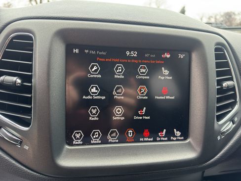 Used 2018 Jeep Compass Trailhawk w/ Cold Weather Group AWD/4WD image 16