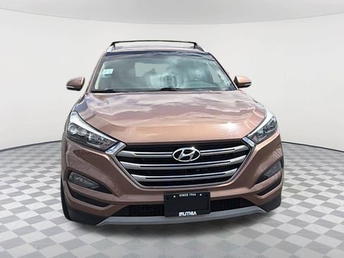 Used 2017 Hyundai Tucson Limited FWD image 2
