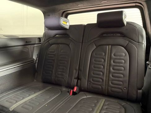 Used 2023 Rivian R1S Adventure AWD/4WD image 21