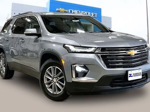 Certified 2023 Chevrolet Traverse LT w/ LPO, Floor Liner Package image 1