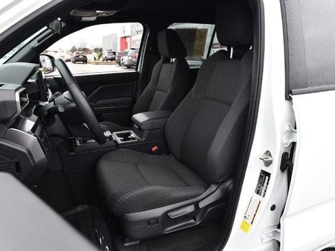 Used 2025 Toyota 4Runner SR5 image 21