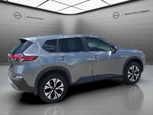 Used 2023 Nissan Rogue SV AWD/4WD image 4