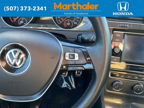 Used 2018 Volkswagen Golf Alltrack S image 26