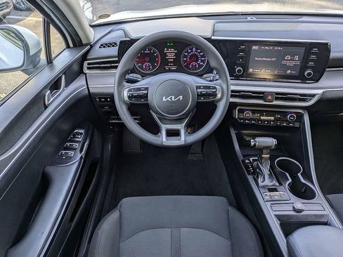 Used 2022 Kia K5 LXS FWD image 15