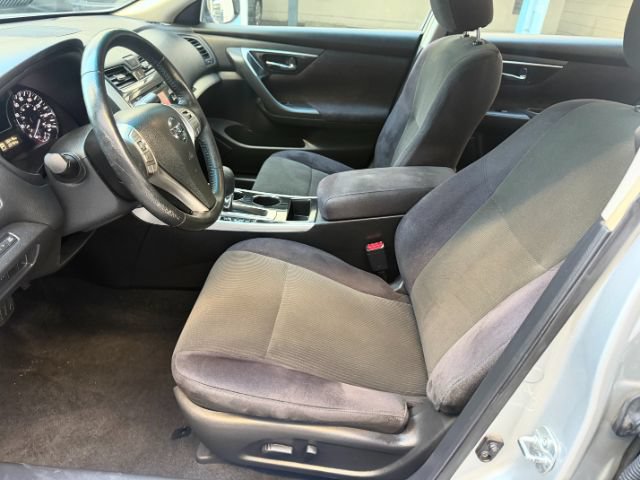 Used 2013 Nissan Altima 2.5 SV w/ 2.5SV Convenience Pkg FWD image 10