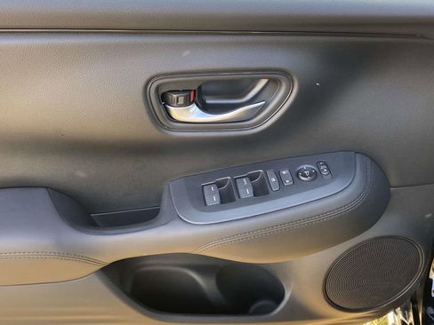 New 2026 Honda HR-V LX image 14