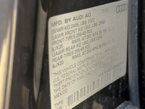 Used 2025 Audi Q5 Premium Plus w/ Premium Plus AWD/4WD image 27