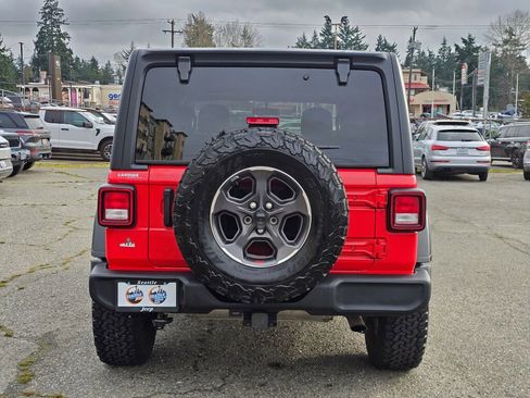 Used 2022 Jeep Wrangler Sport S image 8