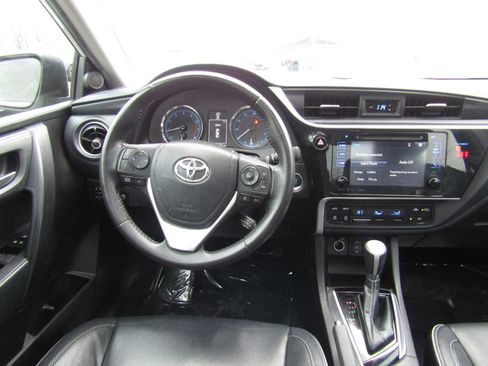 Used 2019 Toyota Corolla XLE image 17