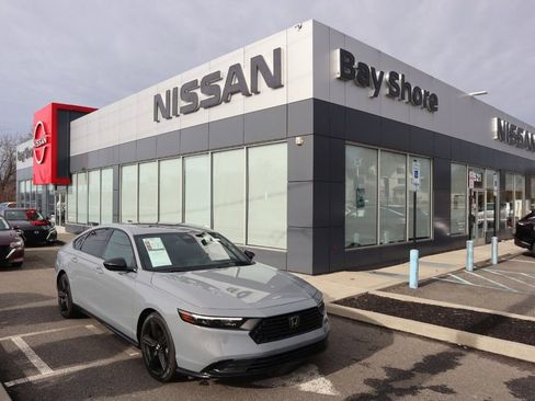 Used 2024 Honda Accord Sport image 1