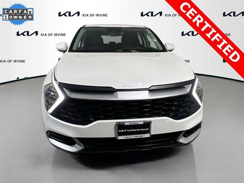 Certified 2024 Kia Sportage LX image 2