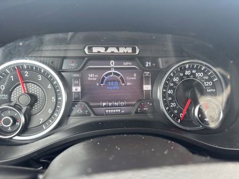 Used 2022 RAM 1500 Big Horn image 14