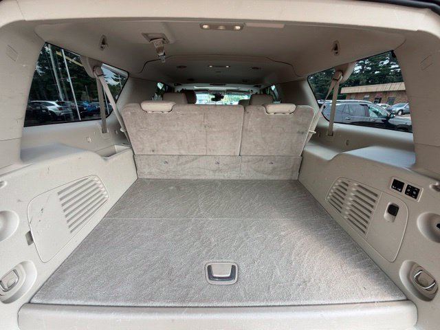 Used 2017 Cadillac Escalade ESV Luxury AWD/4WD image 20
