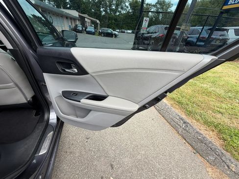 Used 2017 Honda Accord EX-L image 17