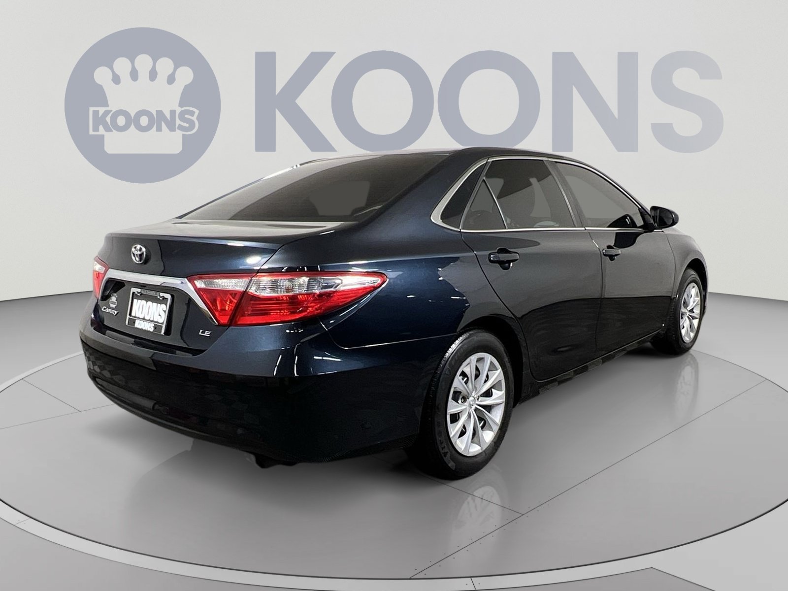 Used 2016 Toyota Camry LE FWD image 11