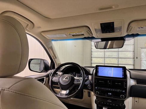 Used 2023 Lexus GX 460 Premium AWD/4WD image 25